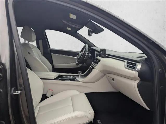 2025 Genesis G70 2.5T RWD