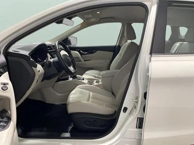 2022 Nissan Rogue Sport SL AWD Xtronic CVT