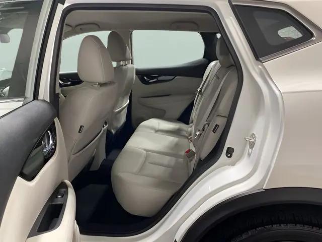 2022 Nissan Rogue Sport SL AWD Xtronic CVT