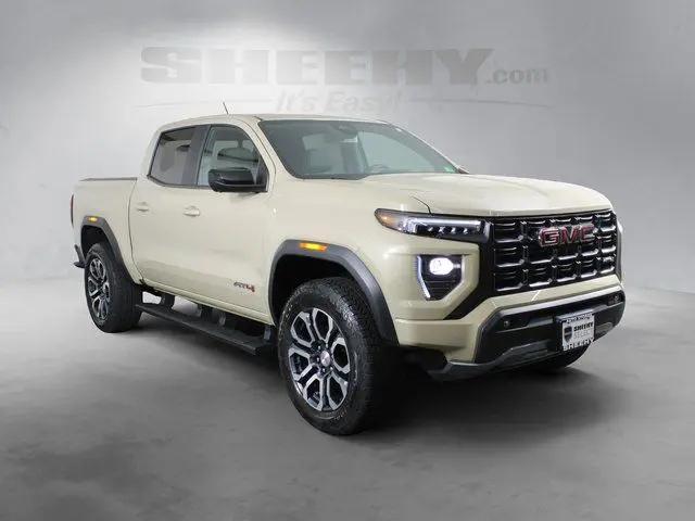 2024 GMC Canyon 4WD AT4