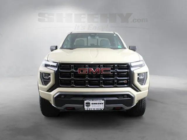 2024 GMC Canyon 4WD AT4