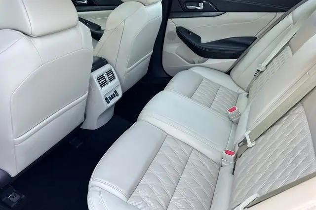2023 Nissan Maxima Platinum Xtronic CVT
