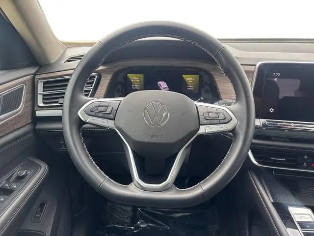 2025 Volkswagen Atlas 2.0T SEL