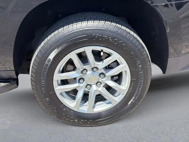 2021 Chevrolet Suburban 4WD LT