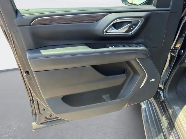 2021 Chevrolet Suburban 4WD LT
