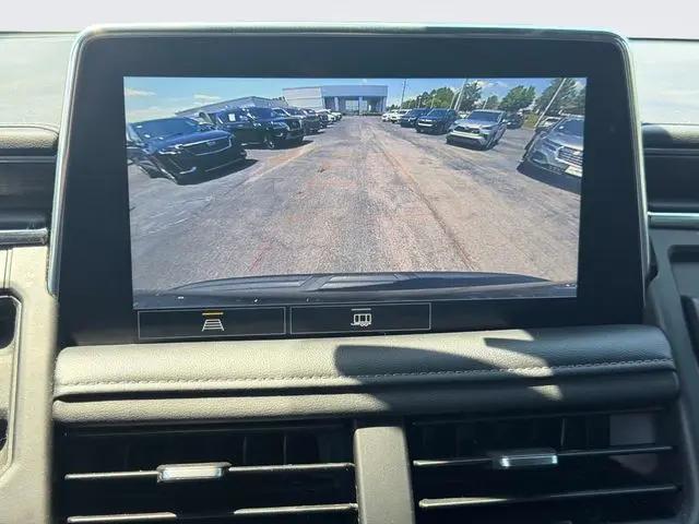 2021 Chevrolet Suburban 4WD LT