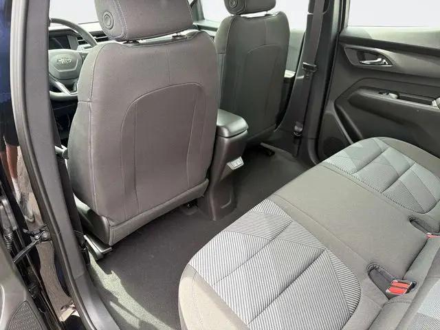2027 Chevrolet Bolt LT FWD