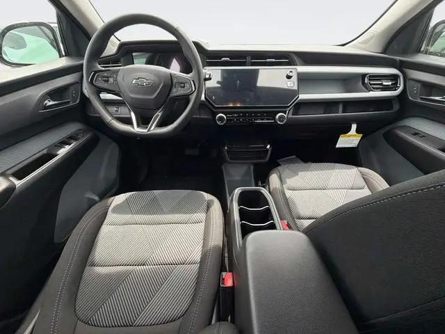 2027 Chevrolet Bolt LT FWD