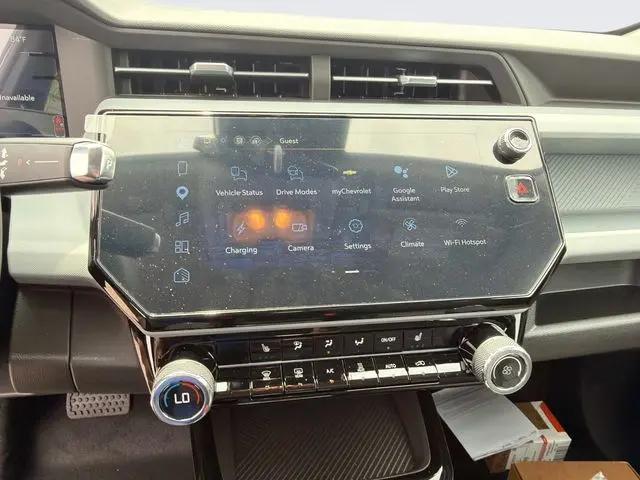 2027 Chevrolet Bolt LT FWD