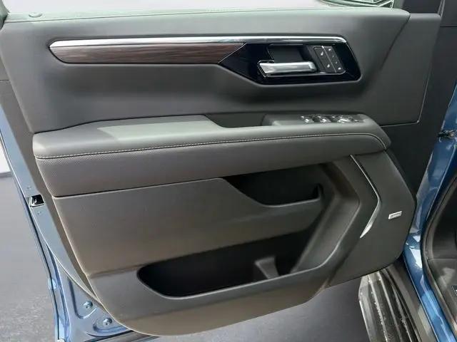 2026 Chevrolet Tahoe 4WD Premier
