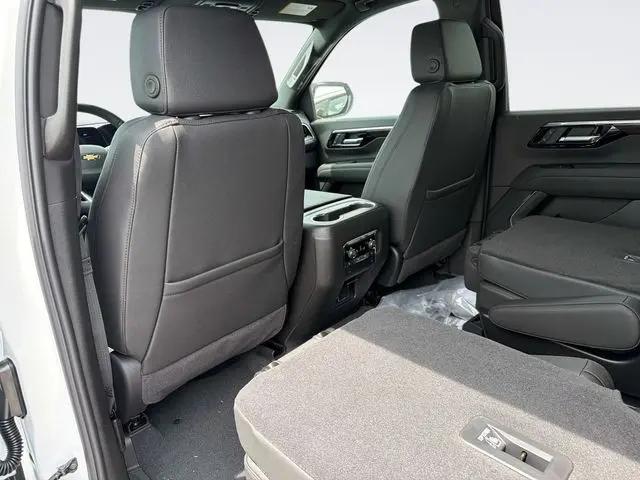 2026 Chevrolet Suburban LT, 4WD