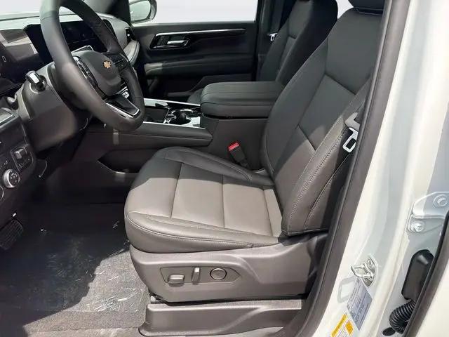 2026 Chevrolet Suburban LT, 4WD