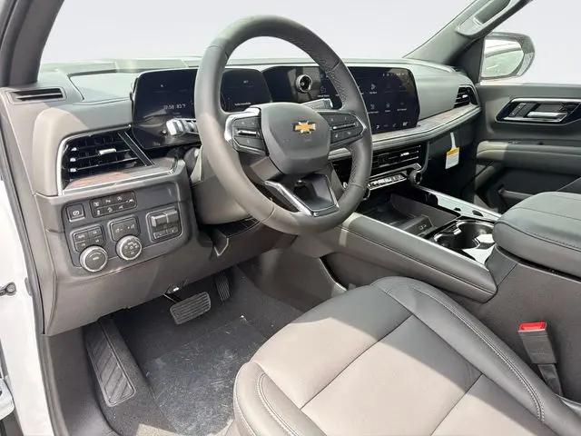 2026 Chevrolet Suburban LT, 4WD