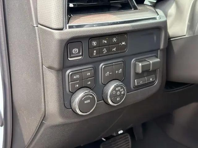 2026 Chevrolet Tahoe 4WD Premier