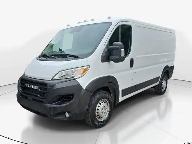 2025 Ram ProMaster 2500 Cargo Van Tradesman Low Roof 136" WB w/Pass Seat
