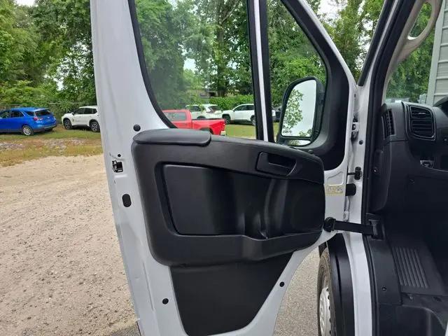 2025 Ram ProMaster 2500 Cargo Van Tradesman Low Roof 136" WB w/Pass Seat