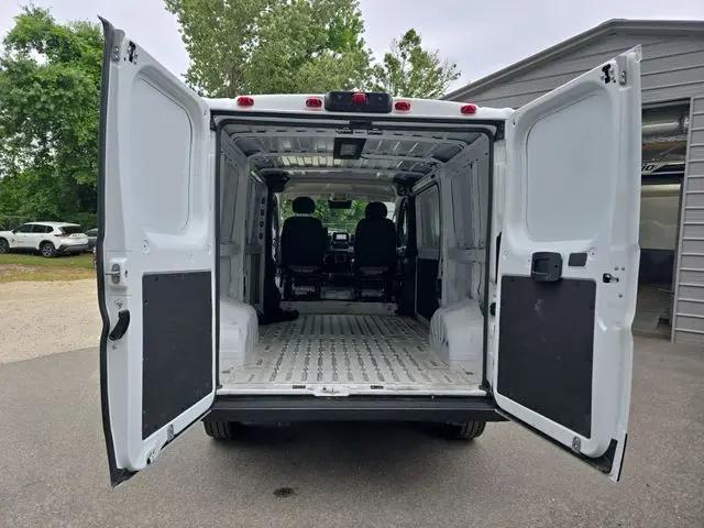 2025 Ram ProMaster 2500 Cargo Van Tradesman Low Roof 136" WB w/Pass Seat