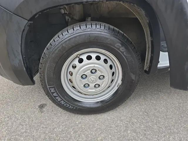 2025 Ram ProMaster 2500 Cargo Van Tradesman Low Roof 136" WB w/Pass Seat