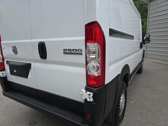 2025 Ram ProMaster 2500 Cargo Van Tradesman Low Roof 136" WB w/Pass Seat