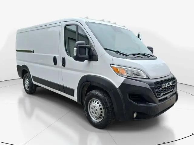 2025 Ram ProMaster 2500 Cargo Van Tradesman Low Roof 136" WB w/Pass Seat