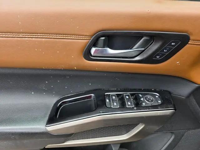 2023 Nissan Pathfinder Platinum 4WD