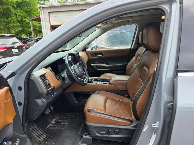 2023 Nissan Pathfinder Platinum 4WD