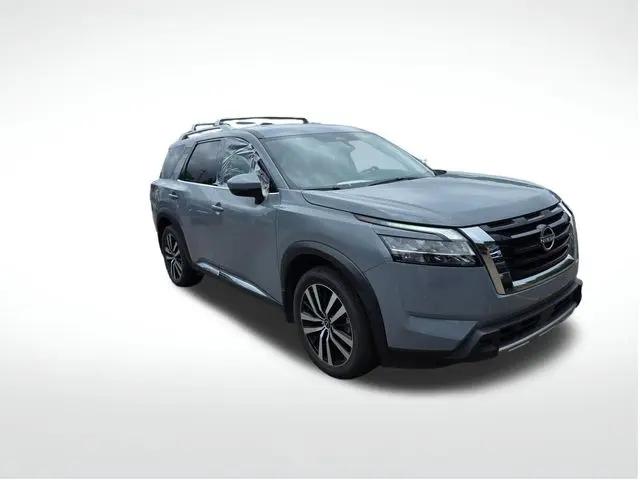2023 Nissan Pathfinder Platinum 4WD