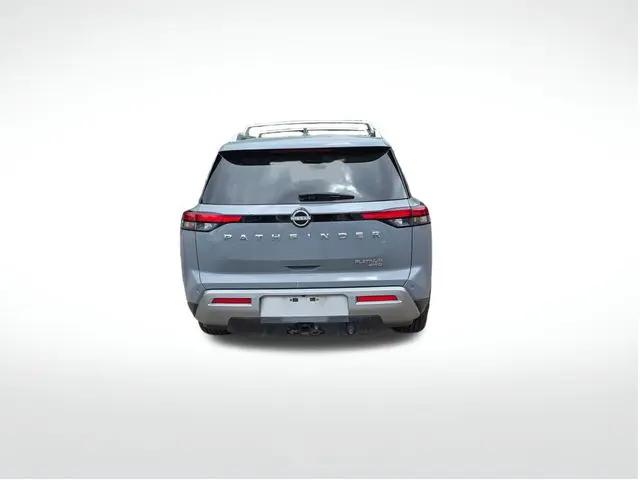 2023 Nissan Pathfinder Platinum 4WD