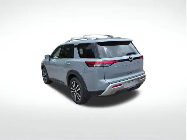 2023 Nissan Pathfinder Platinum 4WD
