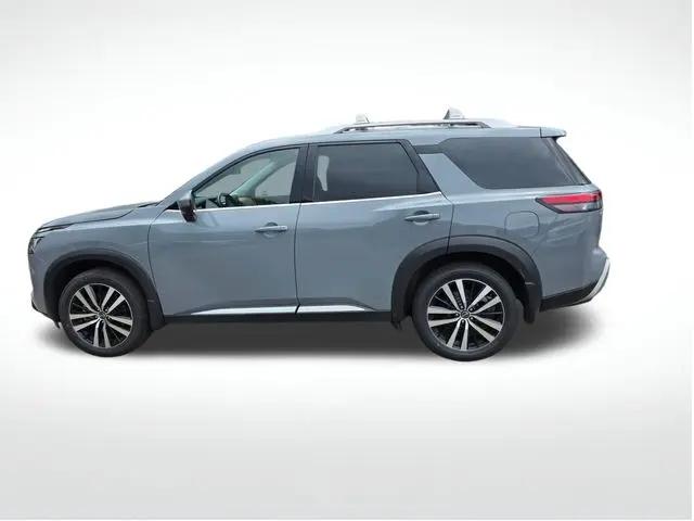 2023 Nissan Pathfinder Platinum 4WD