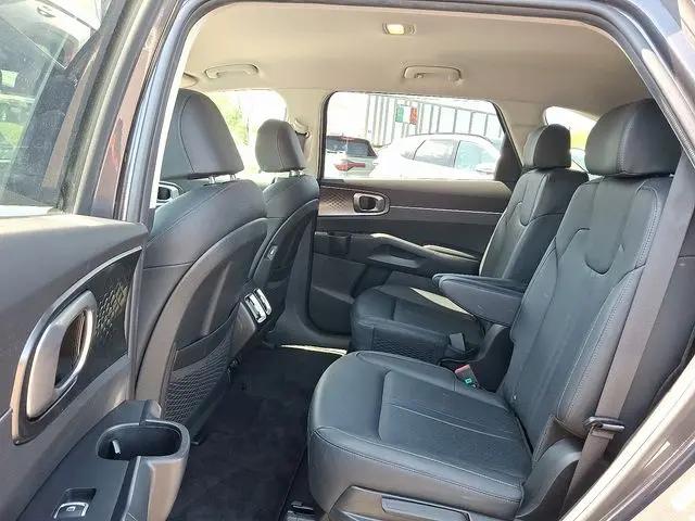 2023 Kia Sorento Hybrid EX