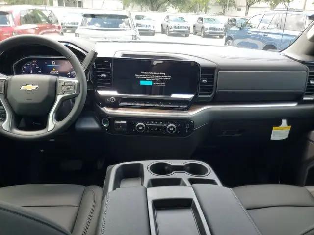 2026 Chevrolet Silverado 1500 2WD Crew Cab Short Bed LT