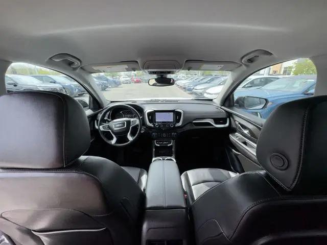 2023 GMC Terrain FWD SLT