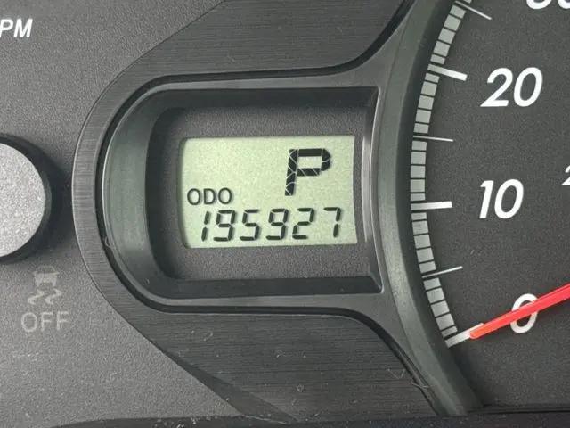 2012 Toyota Sienna LE V6 8 Passenger