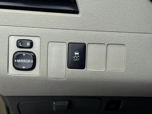 2012 Toyota Sienna LE V6 8 Passenger