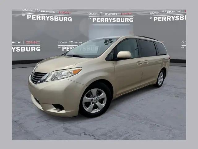 2012 Toyota Sienna LE V6 8 Passenger for sale in Perrysburg, OH