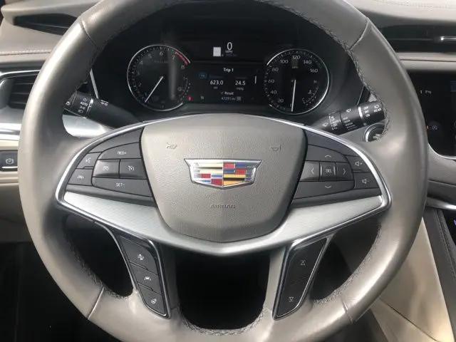 2022 Cadillac XT5 AWD Premium Luxury