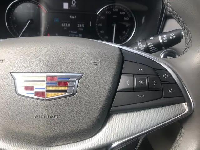 2022 Cadillac XT5 AWD Premium Luxury