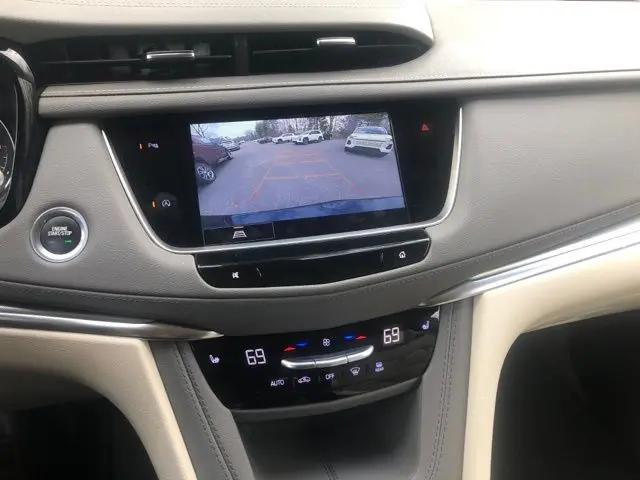 2022 Cadillac XT5 AWD Premium Luxury