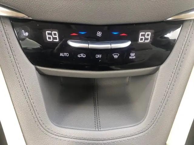 2022 Cadillac XT5 AWD Premium Luxury
