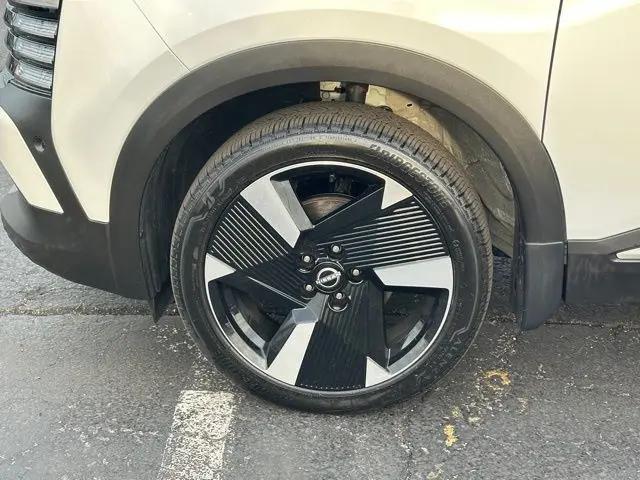 2025 Nissan Kicks SR Intelligent AWD