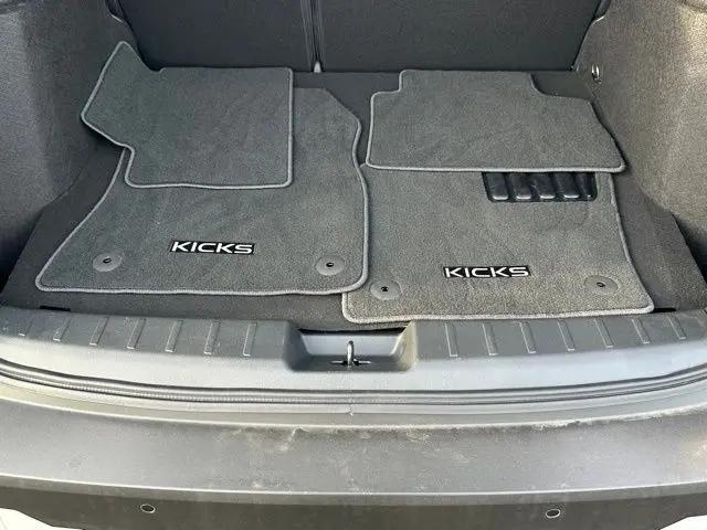 2025 Nissan Kicks SR Intelligent AWD
