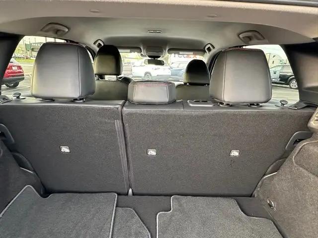 2025 Nissan Kicks SR Intelligent AWD
