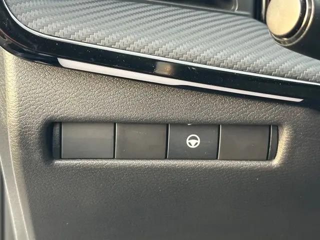 2025 Nissan Kicks SR Intelligent AWD