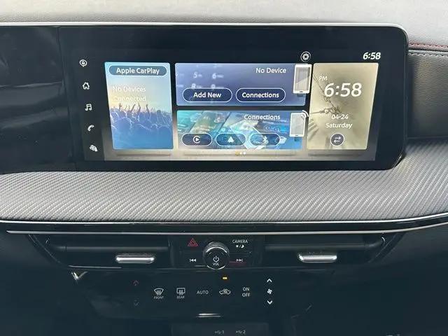 2025 Nissan Kicks SR Intelligent AWD
