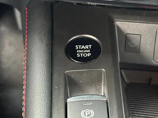 2025 Nissan Kicks SR Intelligent AWD