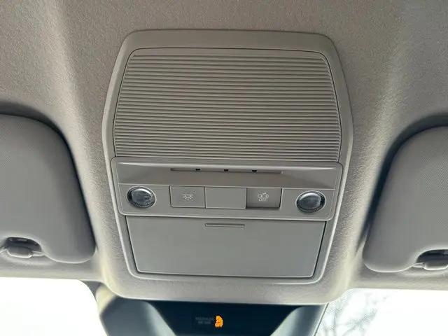 2025 Nissan Kicks SR Intelligent AWD