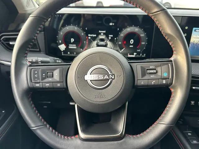 2025 Nissan Kicks SR Intelligent AWD