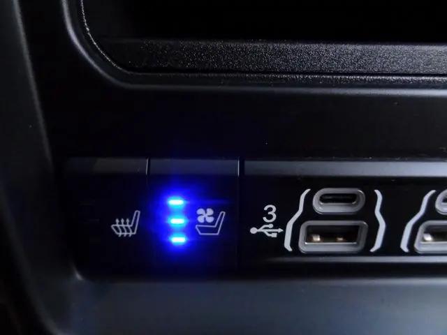 2019 Ram 1500 Longhorn Crew Cab 4x4 5'7" Box