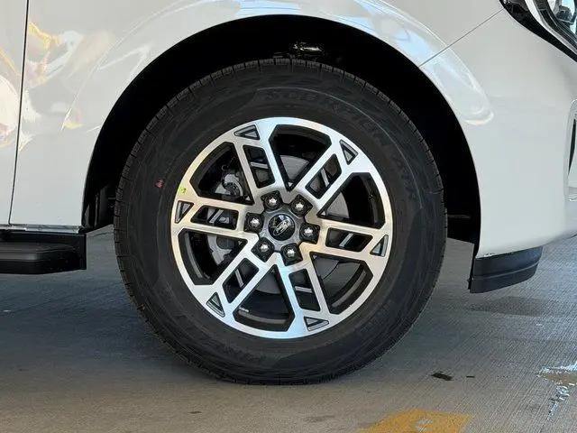 2026 Ford Expedition Max Active MAX